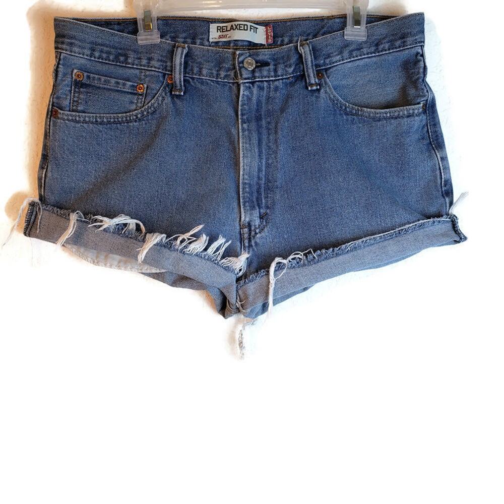 Levi's 550 Mom Cut-Off Hi-Rise Denim Shorts Size 38